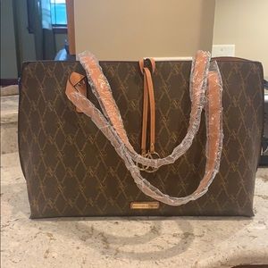 Adrienne Vittadini tote